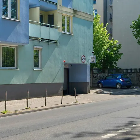 Daire Bright Robocza In Wilda With Parking By Renters Poznan