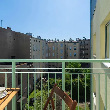 Bright Robocza In Wilda With Parking By Renters * פוזנן
