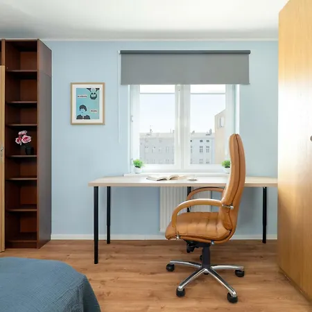 Bright Robocza In Wilda With Parking By Renters Apartment