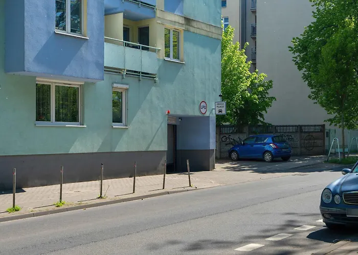 Daire Bright Robocza In Wilda With Parking By Renters Poznan