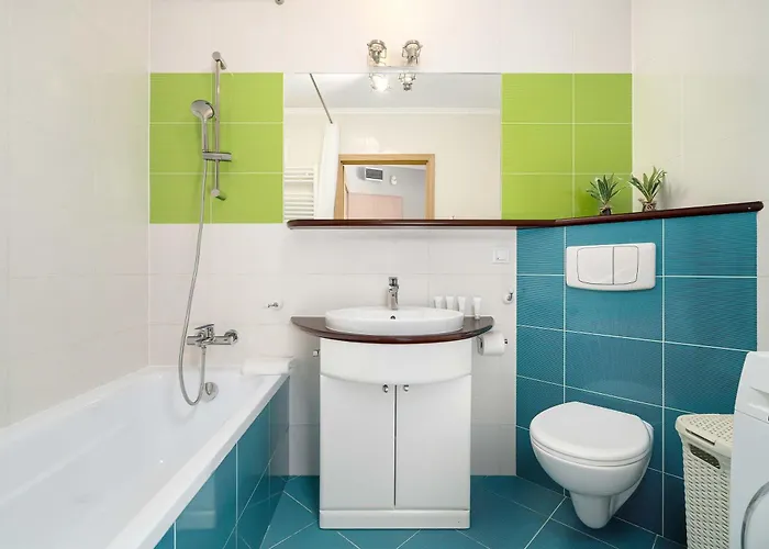 Bright Robocza In Wilda With Parking By Renters Daire *