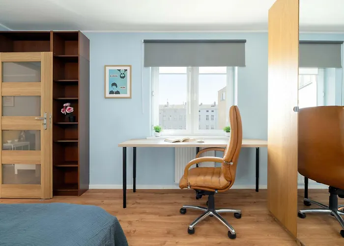 Bright Robocza In Wilda With Parking By Renters Daire